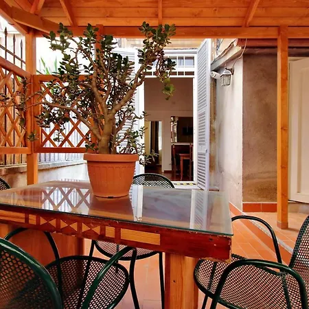 Sanctuay Apartament *