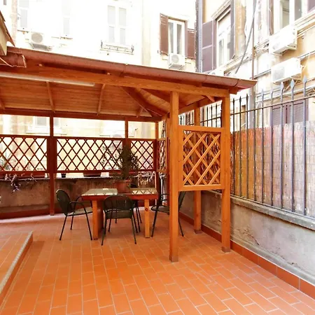 Sanctuary Apartment *