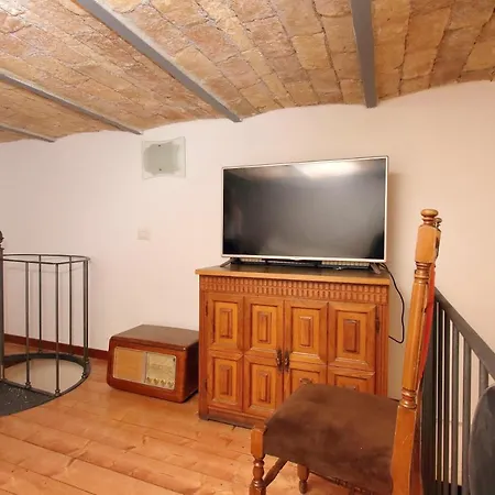 Apartment Sanctuary Rom